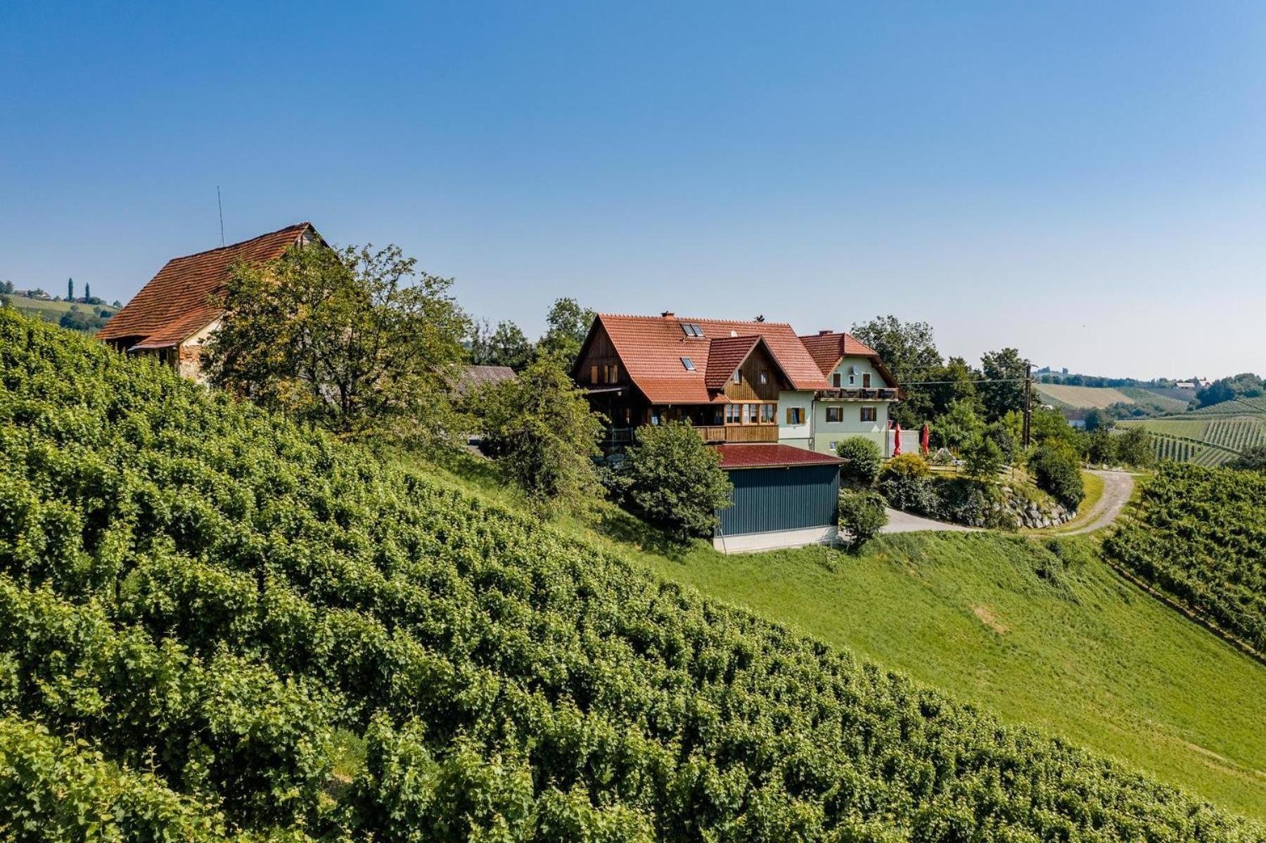 Weingut Juritsch Bed & Breakfast Leutschach Bagian luar foto